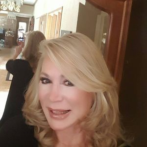 Meet your Posher, Janet